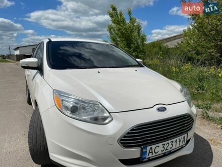 Білий Форд Фокус, об'ємом двигуна 0 л та пробігом 171 тис. км за 9999 $, фото 1 на Automoto.ua