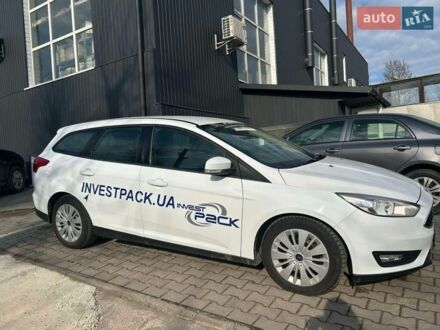 Білий Форд Фокус, об'ємом двигуна 1 л та пробігом 121 тис. км за 6300 $, фото 1 на Automoto.ua