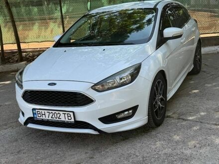 Білий Форд Фокус, об'ємом двигуна 2 л та пробігом 120 тис. км за 8500 $, фото 1 на Automoto.ua