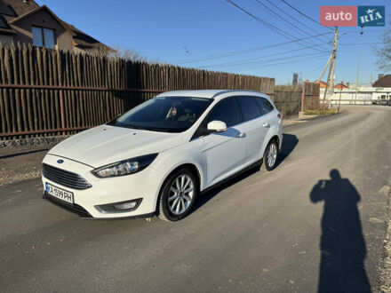 Белый Форд Фокус, объемом двигателя 1.5 л и пробегом 121 тыс. км за 11700 $, фото 1 на Automoto.ua