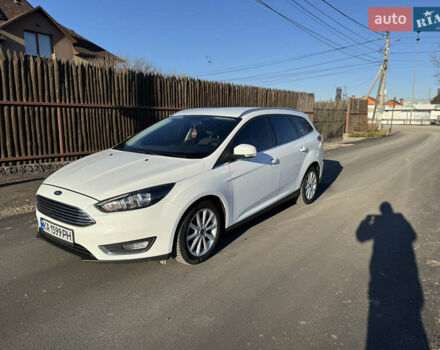 Білий Форд Фокус, об'ємом двигуна 1.5 л та пробігом 121 тис. км за 11700 $, фото 1 на Automoto.ua