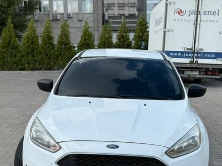 Белый Форд Фокус, объемом двигателя 2 л и пробегом 145 тыс. км за 8500 $, фото 1 на Automoto.ua