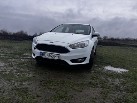 Белый Форд Фокус, объемом двигателя 1.5 л и пробегом 211 тыс. км за 9800 $, фото 1 на Automoto.ua
