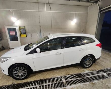 Белый Форд Фокус, объемом двигателя 1.6 л и пробегом 170 тыс. км за 9500 $, фото 1 на Automoto.ua