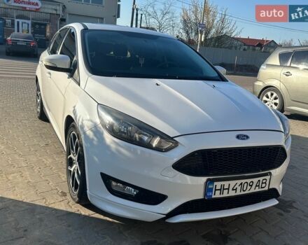 Белый Форд Фокус, объемом двигателя 2 л и пробегом 158 тыс. км за 8800 $, фото 1 на Automoto.ua