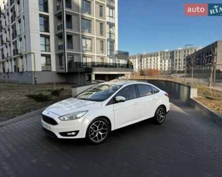 Белый Форд Фокус, объемом двигателя 2 л и пробегом 70 тыс. км за 9500 $, фото 1 на Automoto.ua