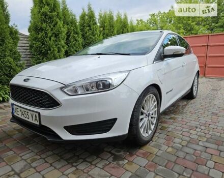 Белый Форд Фокус, объемом двигателя 0 л и пробегом 79 тыс. км за 7200 $, фото 1 на Automoto.ua