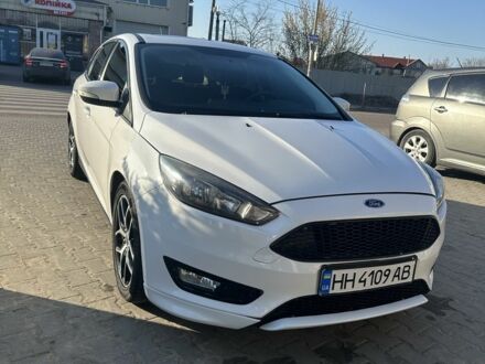 Белый Форд Фокус, объемом двигателя 2 л и пробегом 158 тыс. км за 8800 $, фото 1 на Automoto.ua