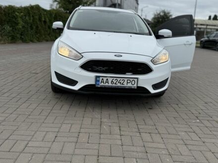 Форд Фокус 2017 в Киеве на Automoto.ua Белый Форд Фокус, объемом двигателя 1.6 л и пробегом 232 тыс. км за 7900 $, фото 1 на Automoto.ua