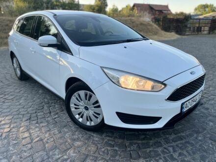 Белый Форд Фокус, объемом двигателя 1.5 л и пробегом 122 тыс. км за 9450 $, фото 1 на Automoto.ua