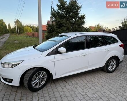 Белый Форд Фокус, объемом двигателя 1 л и пробегом 89 тыс. км за 8500 $, фото 1 на Automoto.ua
