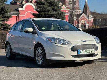 Белый Форд Фокус, объемом двигателя 0 л и пробегом 137 тыс. км за 8700 $, фото 1 на Automoto.ua