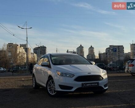 Білий Форд Фокус, об'ємом двигуна 2 л та пробігом 126 тис. км за 9790 $, фото 1 на Automoto.ua