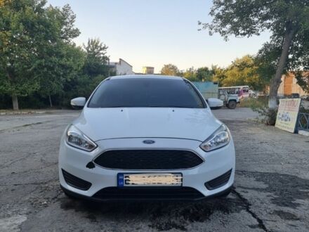 Форд Фокус 2017 в Николаеве на Automoto.ua Белый Форд Фокус, объемом двигателя 2 л и пробегом 68 тыс. км за 10800 $, фото 1 на Automoto.ua