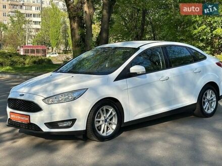 Белый Форд Фокус, объемом двигателя 1 л и пробегом 84 тыс. км за 9500 $, фото 1 на Automoto.ua