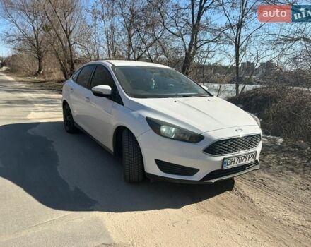 Белый Форд Фокус, объемом двигателя 2 л и пробегом 114 тыс. км за 9200 $, фото 1 на Automoto.ua