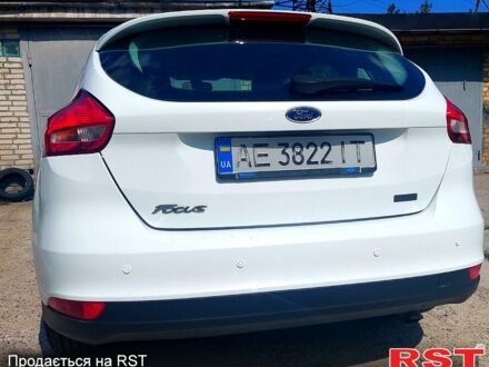 Форд Фокус 2017 в Киеве на Automoto.ua Белый Форд Фокус, объемом двигателя 1.6 л и пробегом 85 тыс. км за 12500 $, фото 1 на Automoto.ua