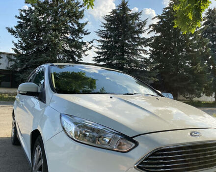 Білий Форд Фокус, об'ємом двигуна 1 л та пробігом 226 тис. км за 6900 $, фото 1 на Automoto.ua