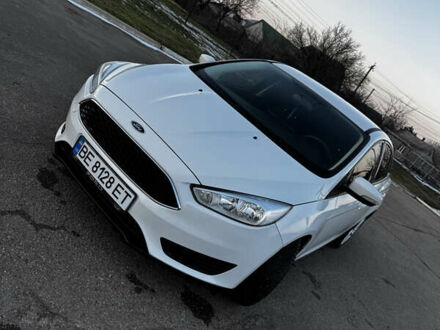 Белый Форд Фокус, объемом двигателя 2 л и пробегом 110 тыс. км за 8900 $, фото 1 на Automoto.ua