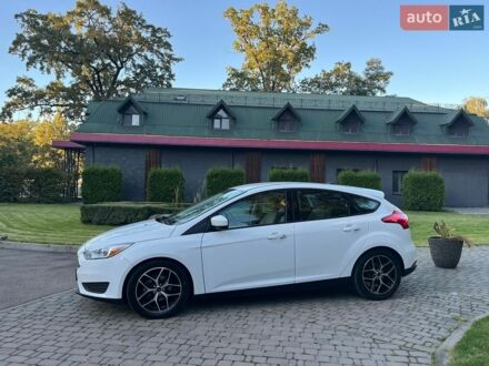 Білий Форд Фокус, об'ємом двигуна 2 л та пробігом 87 тис. км за 8500 $, фото 1 на Automoto.ua