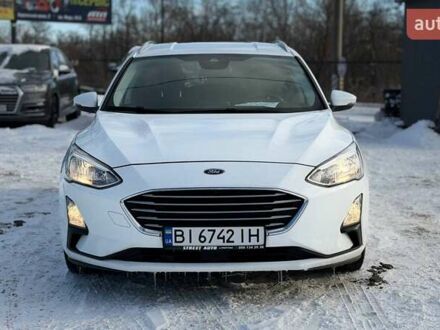 Білий Форд Фокус, об'ємом двигуна 1.5 л та пробігом 239 тис. км за 12100 $, фото 1 на Automoto.ua