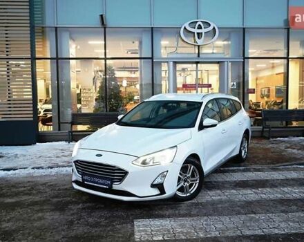 Белый Форд Фокус, объемом двигателя 1.5 л и пробегом 114 тыс. км за 12081 $, фото 1 на Automoto.ua