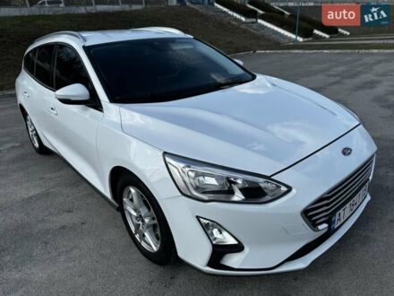 Білий Форд Фокус, об'ємом двигуна 1.5 л та пробігом 230 тис. км за 11400 $, фото 1 на Automoto.ua