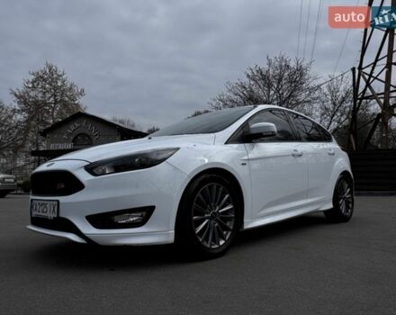 Белый Форд Фокус, объемом двигателя 1.5 л и пробегом 142 тыс. км за 15000 $, фото 1 на Automoto.ua