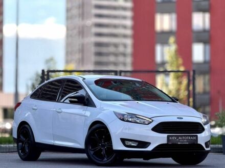 Білий Форд Фокус, об'ємом двигуна 2 л та пробігом 102 тис. км за 9900 $, фото 1 на Automoto.ua