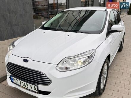 Білий Форд Фокус, об'ємом двигуна 0 л та пробігом 136 тис. км за 10700 $, фото 1 на Automoto.ua