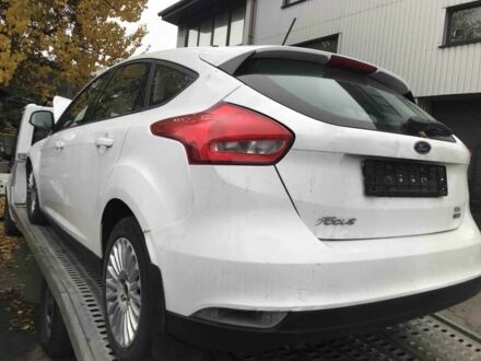 Білий Форд Фокус, об'ємом двигуна 1 л та пробігом 89 тис. км за 4120 $, фото 1 на Automoto.ua