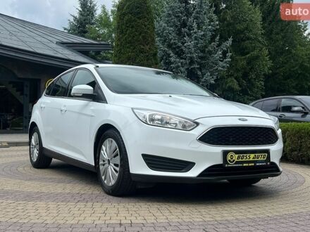 Білий Форд Фокус, об'ємом двигуна 1.6 л та пробігом 129 тис. км за 9700 $, фото 1 на Automoto.ua