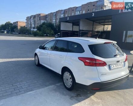 Белый Форд Фокус, объемом двигателя 1.5 л и пробегом 224 тыс. км за 10800 $, фото 1 на Automoto.ua