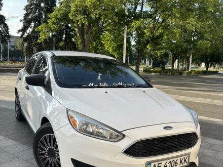 Білий Форд Фокус, об'ємом двигуна 2 л та пробігом 80 тис. км за 9800 $, фото 1 на Automoto.ua