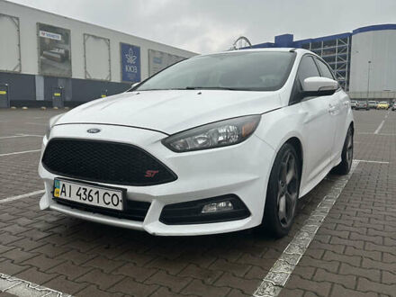 Белый Форд Фокус, объемом двигателя 2 л и пробегом 75 тыс. км за 12200 $, фото 1 на Automoto.ua
