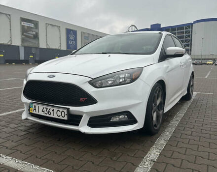 Белый Форд Фокус, объемом двигателя 2 л и пробегом 75 тыс. км за 12200 $, фото 1 на Automoto.ua