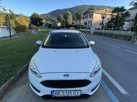 Білий Форд Фокус, об'ємом двигуна 2 л та пробігом 108 тис. км за 9000 $, фото 1 на Automoto.ua