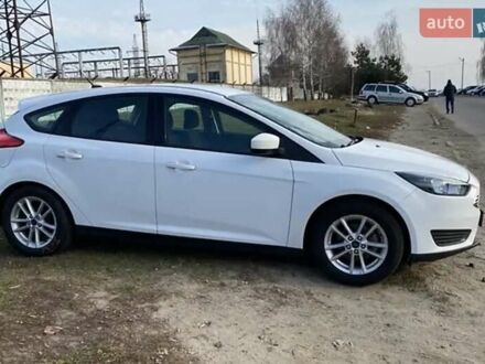 Белый Форд Фокус, объемом двигателя 2 л и пробегом 64 тыс. км за 10800 $, фото 1 на Automoto.ua