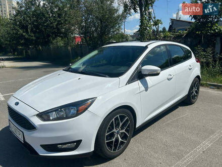 Белый Форд Фокус, объемом двигателя 2 л и пробегом 71 тыс. км за 13365 $, фото 1 на Automoto.ua
