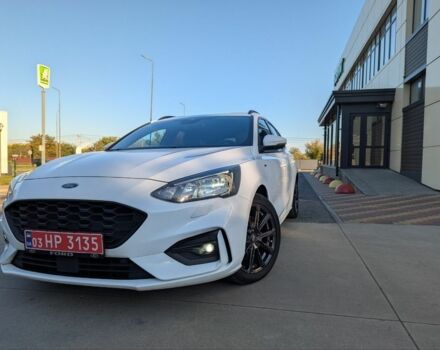 Белый Форд Фокус, объемом двигателя 1.5 л и пробегом 159 тыс. км за 15300 $, фото 1 на Automoto.ua