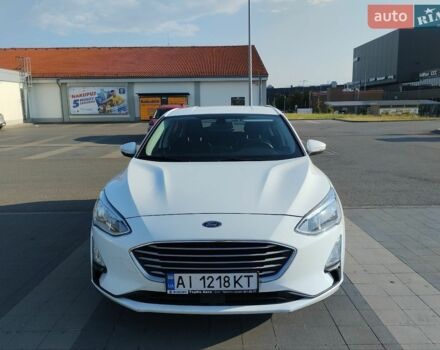 Белый Форд Фокус, объемом двигателя 1.5 л и пробегом 165 тыс. км за 12300 $, фото 1 на Automoto.ua