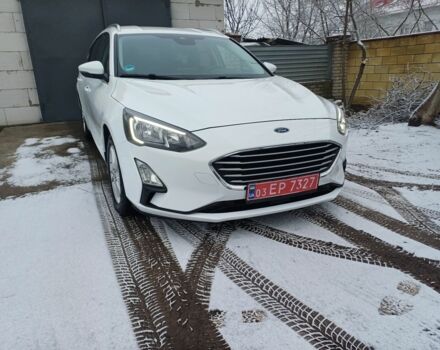 Белый Форд Фокус, объемом двигателя 1.5 л и пробегом 175 тыс. км за 12800 $, фото 1 на Automoto.ua