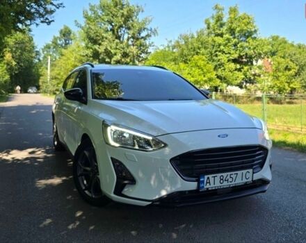 Белый Форд Фокус, объемом двигателя 2 л и пробегом 143 тыс. км за 13700 $, фото 1 на Automoto.ua