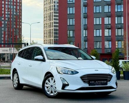 Білий Форд Фокус, об'ємом двигуна 2 л та пробігом 218 тис. км за 16500 $, фото 1 на Automoto.ua