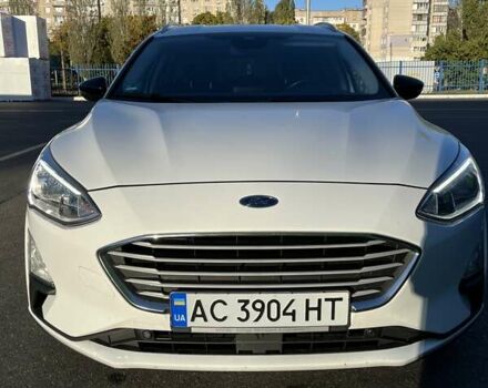Белый Форд Фокус, объемом двигателя 2 л и пробегом 205 тыс. км за 14900 $, фото 1 на Automoto.ua