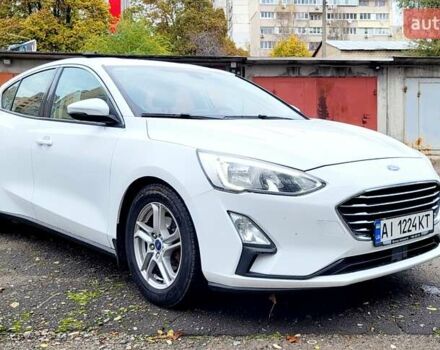 Белый Форд Фокус, объемом двигателя 1.5 л и пробегом 155 тыс. км за 12900 $, фото 1 на Automoto.ua