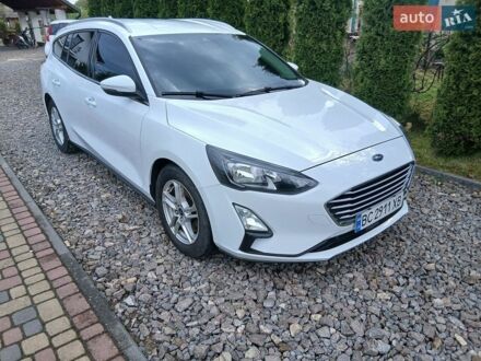 Білий Форд Фокус, об'ємом двигуна 1.5 л та пробігом 183 тис. км за 12000 $, фото 1 на Automoto.ua