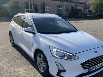 Белый Форд Фокус, объемом двигателя 1.5 л и пробегом 218 тыс. км за 13000 $, фото 1 на Automoto.ua