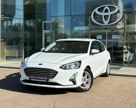 Белый Форд Фокус, объемом двигателя 1.5 л и пробегом 33 тыс. км за 16557 $, фото 1 на Automoto.ua