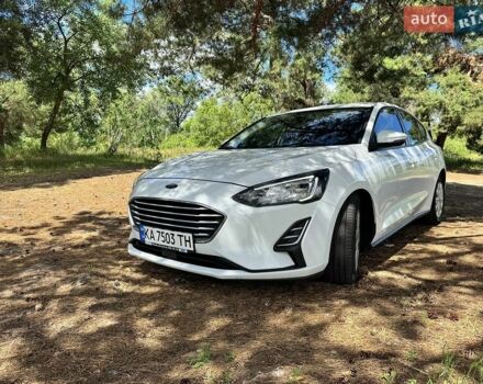 Белый Форд Фокус, объемом двигателя 1.5 л и пробегом 113 тыс. км за 14900 $, фото 1 на Automoto.ua